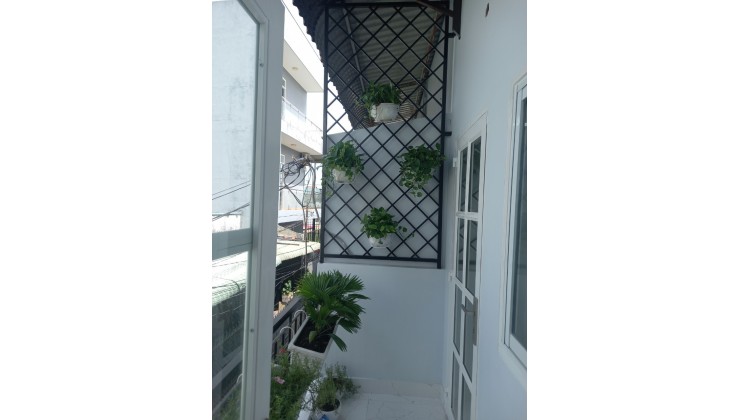 Nhà đẹp giá rẻ, gần Tô Ngọc Vân, Thủ Đức,  40m2, cực hot